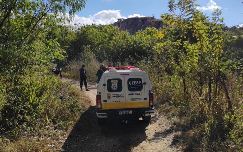 Homem tenta matar a companheira, mas é impedido por guardas em BH » BH 24 Horas