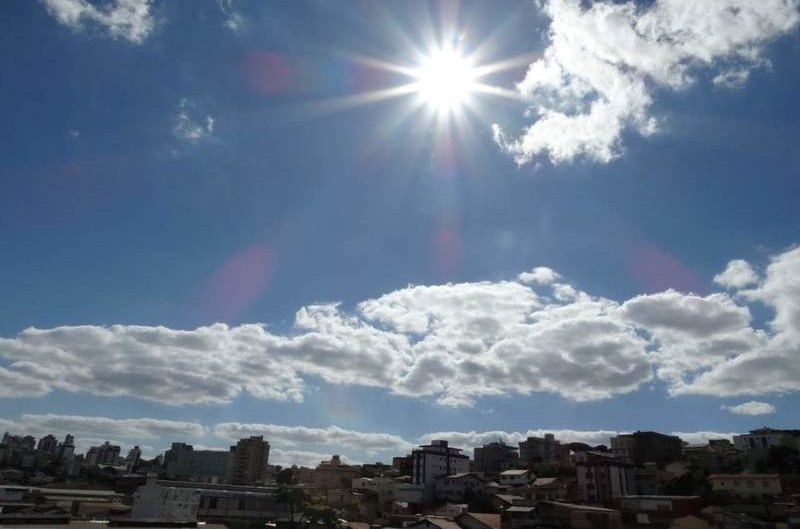 Calor deve atingir até 32ºC em BH nesta segunda (06); veja a previsão