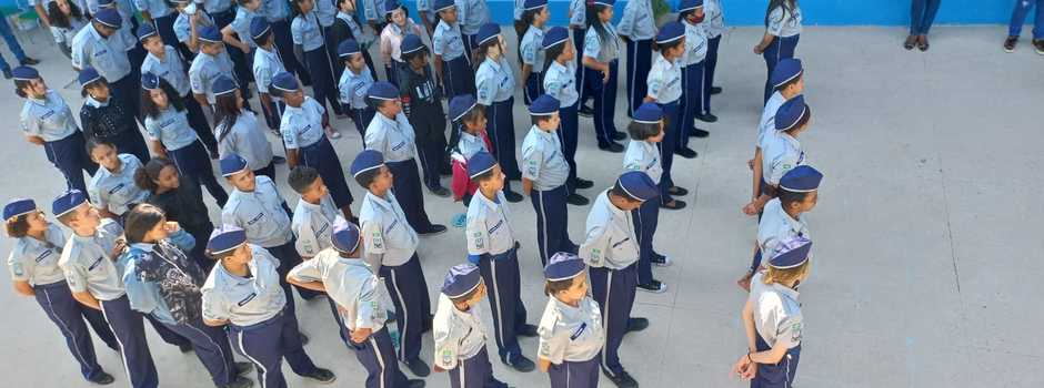 TCE mantém paralisação do programa de escolas cívico-militares em Minas