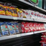 Cesta básica fica...