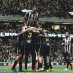 Atlético melhora no...