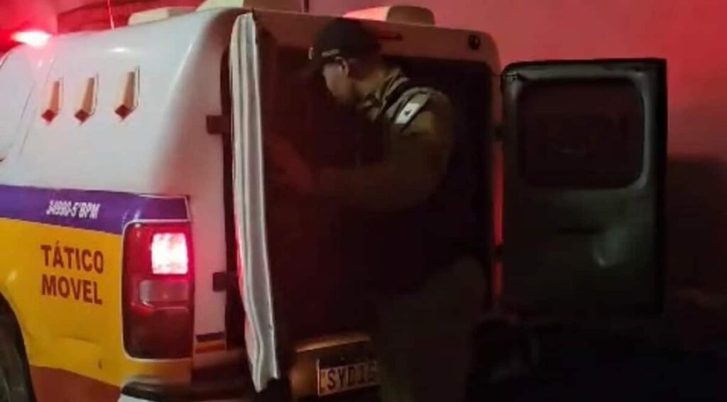 diferentes locais de Belo Horizonte para evitar a localização pelas autoridades