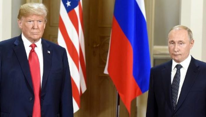 16jul2018-presidente-dos-eua-donald-trump-encontra-se-com-o-presidente-da-russia-vladimir-putin-em.jpeg