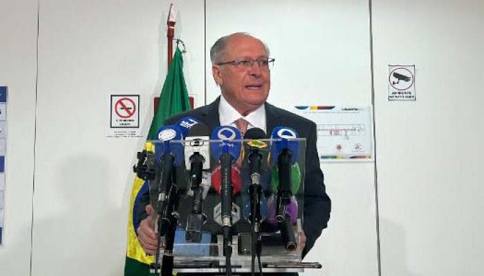 240725-o-vice-presidente-geraldo-alckmin-psb-em-coletiva-no-mdic-1753391728634_v2_615x300.jpg