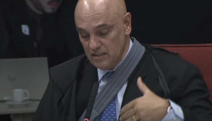Alexandre-de-Moraes-ministro-do-STF-430x323.png
