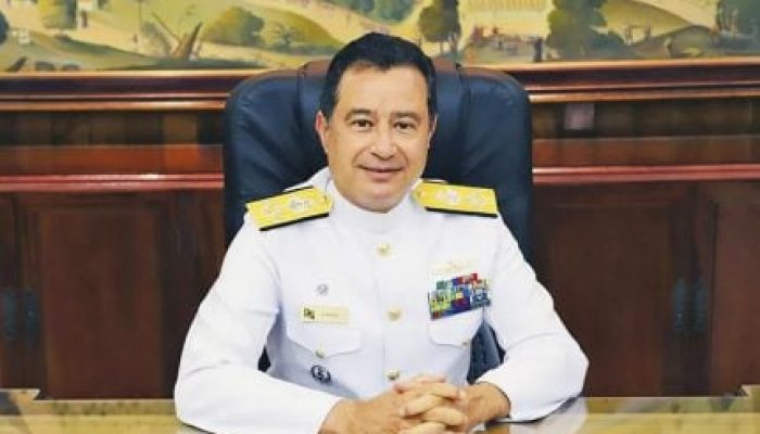 Almir-Garnier-o-ex-comandante-da-Marinha-430x323.jpg