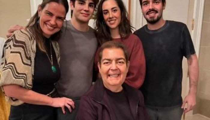 Esposa-de-Faustao-tranquiliza-fas-sobre-estado-de-saude-do-apresentador_-Tudo-indo-bem-430x323.jpg