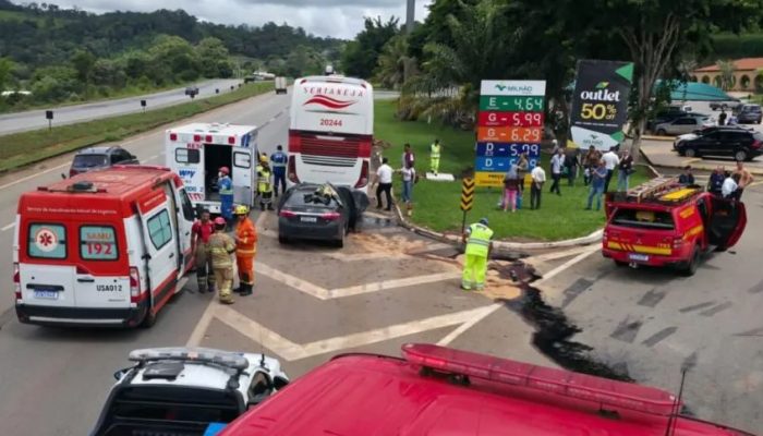 Homem-morre-em-grave-acidente-entre-carro-e-onibus-na-BR-262-na-Grande-BH.jpg