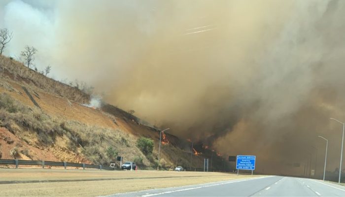 Incendio-atinge-vegetacao-perto-do-Aeroporto-de-Confins.jpg