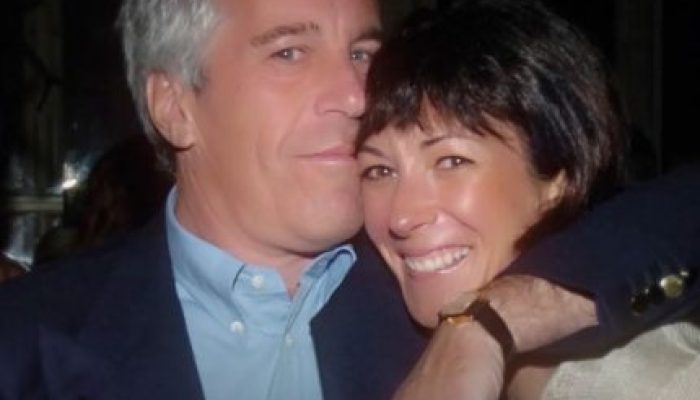 Jeffrey-Epstein-e-Ghislaine-Maxwell-430x323.jpg