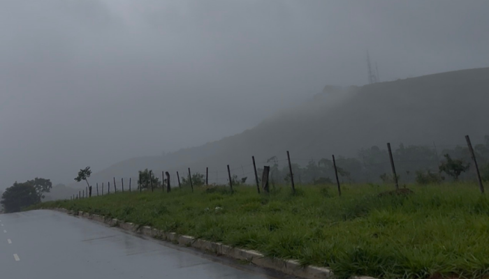 Neblina-encobre-a-Serra-de-Santa-Helena-e-transforma-a-paisagem-em-Sete-Lagoas-1024x683.png