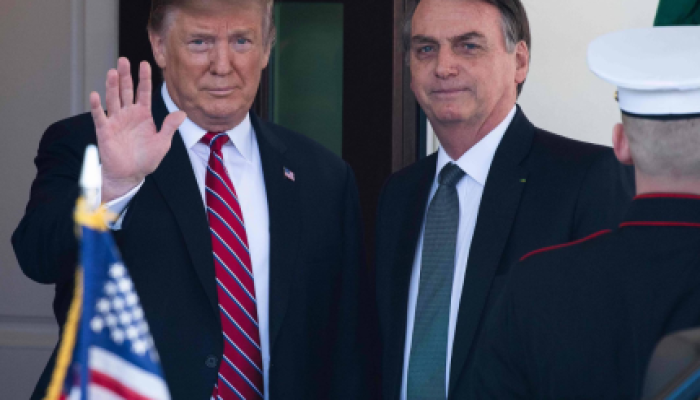 Obrigado-por-existir-escreve-Bolsonaro-apos-declaracao-de-Trump-no-Truth-Social-430x323.png