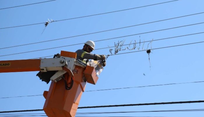 Pipas-deixam-400-mil-clientes-sem-energia-em-Minas-no-1o-semestre-de-2025.jpg
