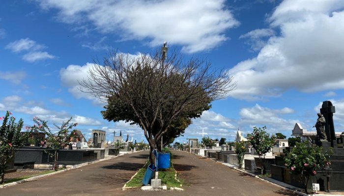 Sepultamentos-acontecem-na-Cidade-Alta-01000741-0-202507010644-1.jpg