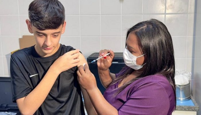 Vacina-contra-a-dengue-sera-oferecida-em-mais-de-90-centros-de-saude-de-BH.jpg