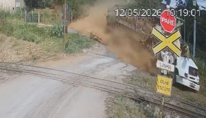 Video-mostra-momento-que-caminhao-desce-rua-antes-de-cair-em-frigorifico-na-Grande-BH.jpg