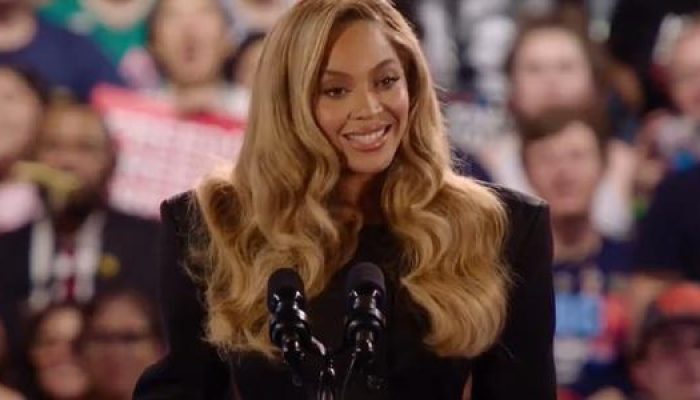 beyonce-participa-de-comicio-de-kamala-harris-em-houston-no-texas-1729912144213_v2_615x300.jpg
