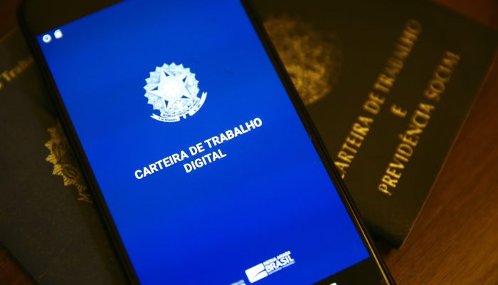 carteira-de-trabalho-digital-mcamgo-abr-240620211818-3-kfis1b-scaled-1.jpg