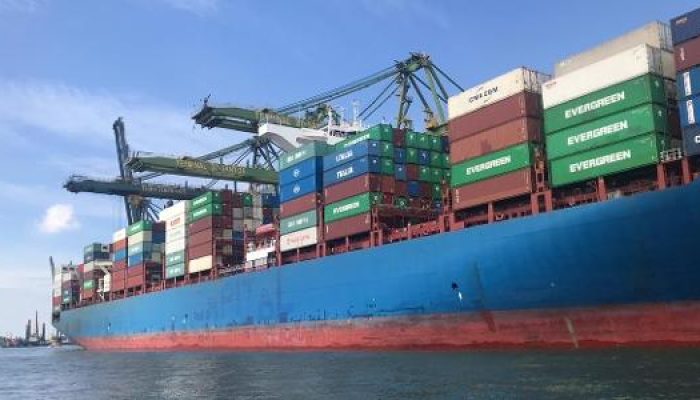 conteineres-navio-exportacao-1634829900447_v2_615x300.jpg
