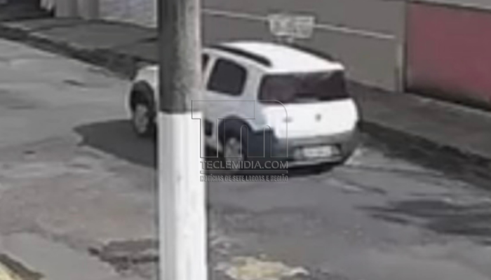 Foto: Carro utilizado pelos criminosos