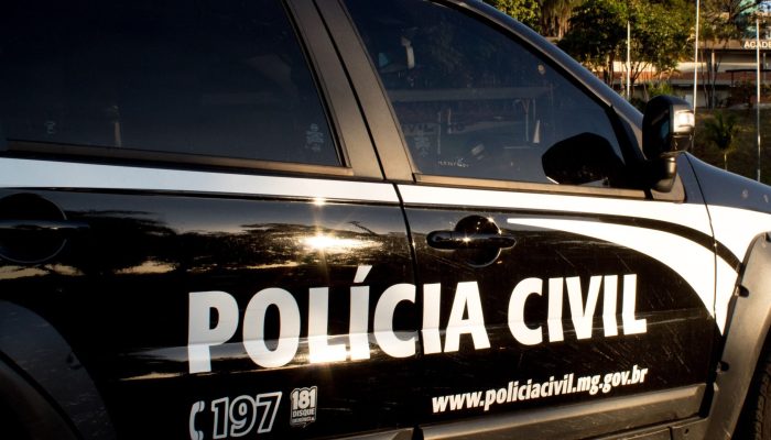 Ataque a tiros em rodovia mineira deixa motorista ferido e passageiro age para salvar vida