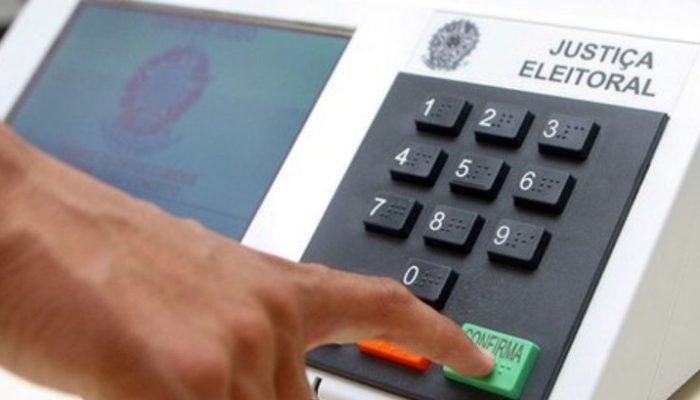 cional, ou seja, somam-se os votos do partido ou federação, e as vagas são preen