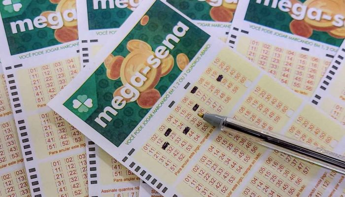 mega-sena-loterias-caixa-foto-rafa-neddermeyer-agencia-brasil.jpg