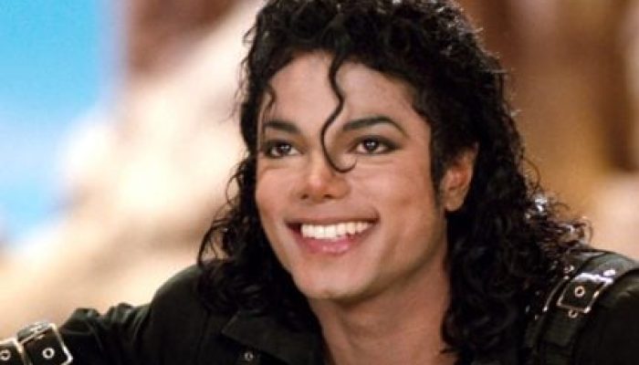sZuK9jqW-Michael-Jackson-430x323.jpg