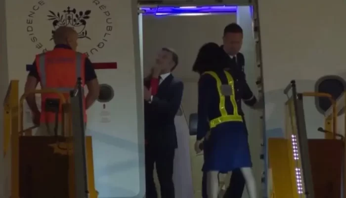 tapa-macron.webp.webp