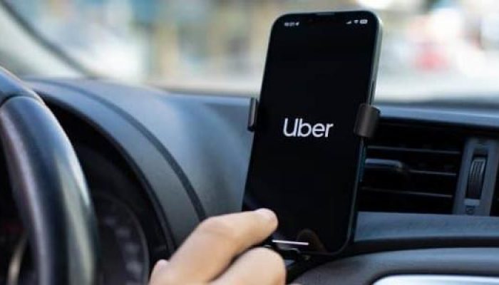 uber-anuncia-assistente-de-ia-para-motoristas-1728402340574_v2_615x300.jpg