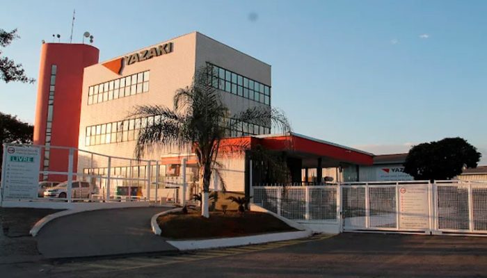 Yazaki tem planta em Matozinhos / Foto: Yazaki Brasil / ilustração